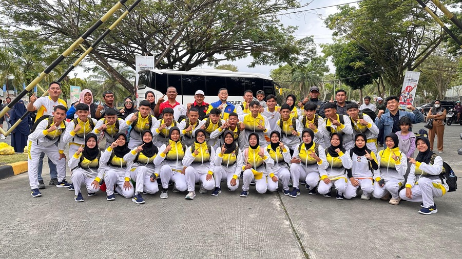 SIAP: Tim pencak silat Balikpapan bertolak ke PPU, Sabtu (15/11) pagi.