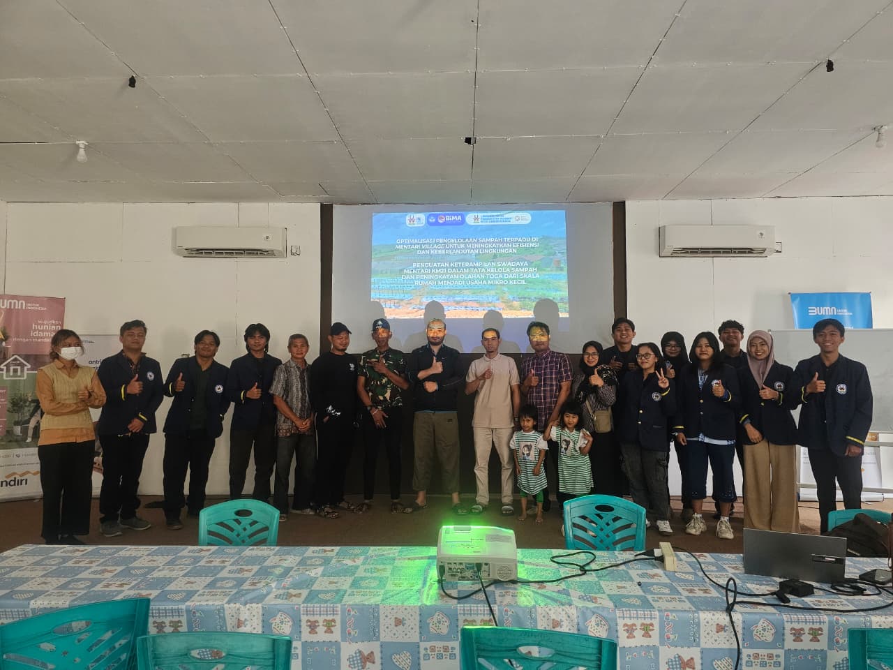 HADIR BERI SOLUSI: ITK mendampingi Kelompok Swadaya Mentari di KM 21, Perumahan Mentari Village yang tengah menghadapi persoalan serius terkait pengelolaan sampah seiring meningkatnya jumlah penduduk.