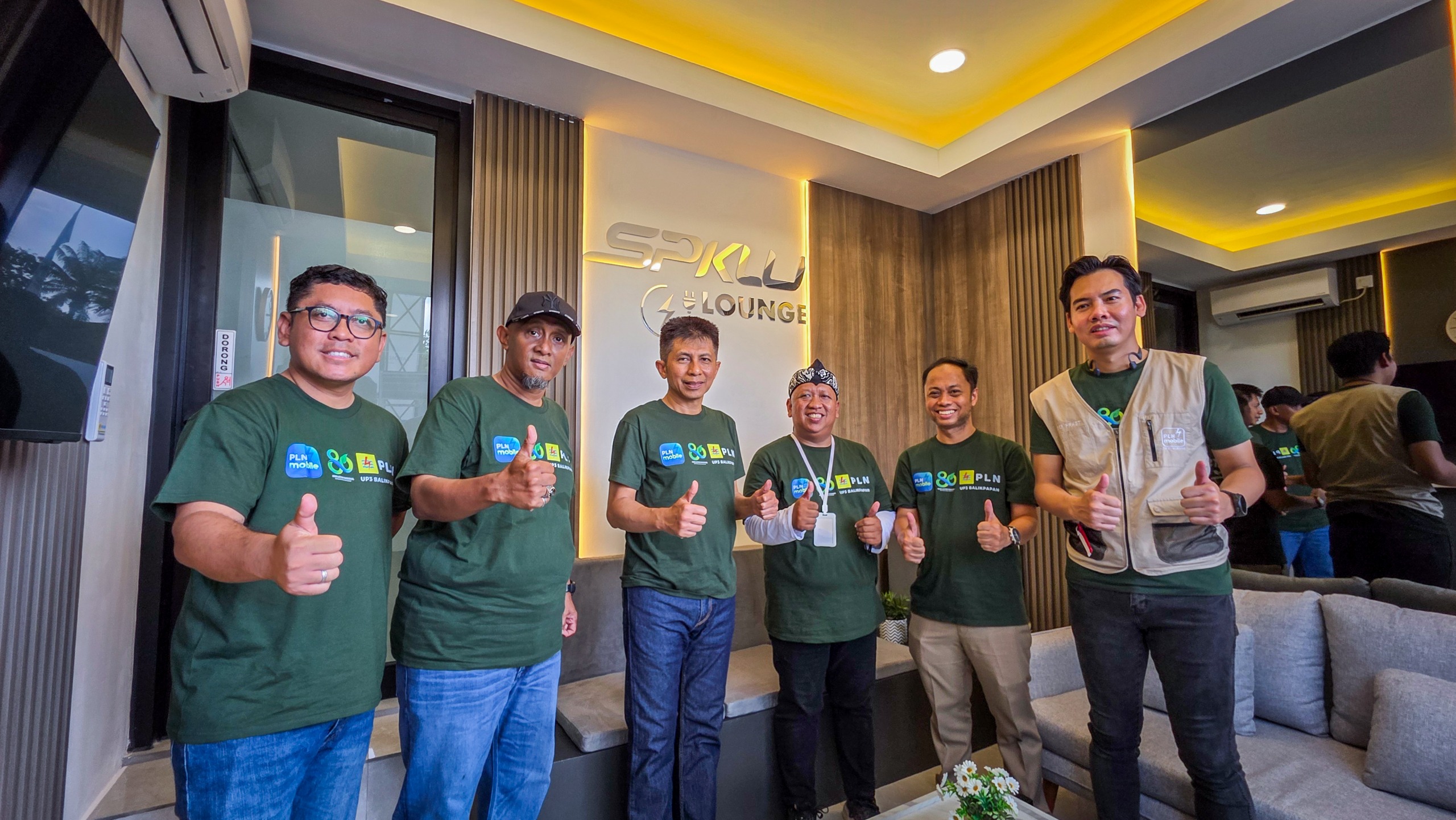 RENDAH EMISI: PLN UID Kaltimra menggelar gathering sekaligus mengenalkan SPKLU Lounge PLN UP3 Balikpapan, tempat bersantai bagi pelanggan saat melakukan pengisian daya, Sabtu (8/11).