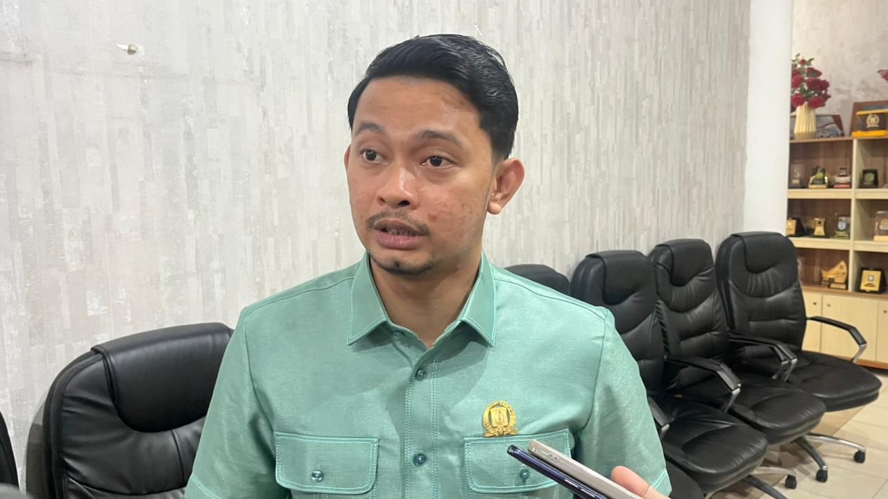 Sekretaris Komisi III DPRD Balikpapan Ari Sanda (FOTO DINA ANGELINA/KP)