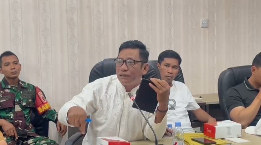 Ketua RT 37 Kelurahan Graha Indah Andi Firmansyah