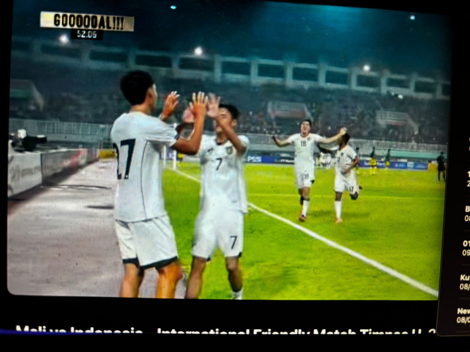 Rafael Struick (#27) sempat membuat Timnas Indonesia U-23 berbalik unggul atas Mali dalam laga persahabatan di Stadion Pakansari Bogor (18/11/2025).