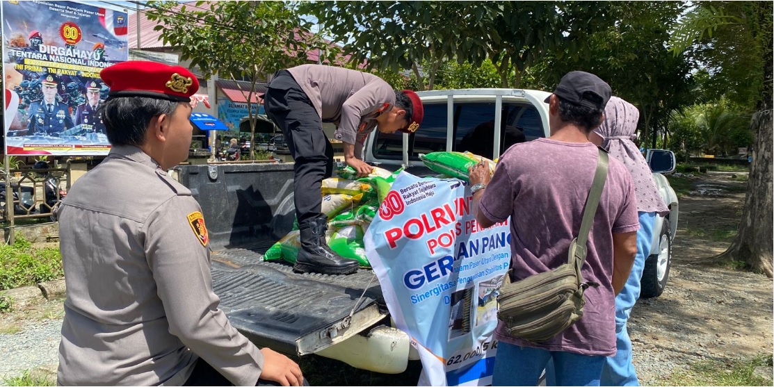 GPM: Polres PPU dan Bulog saat menggelar GPM di Kelurahan Petung, Penajam, PPU.