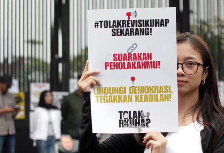 Akademisi yang bernaung di Kaukus Indonesia untuk Kebebasan Akademik (KIKA) menyerukan peringatan darurat atas pengesahan UU KUHAP.