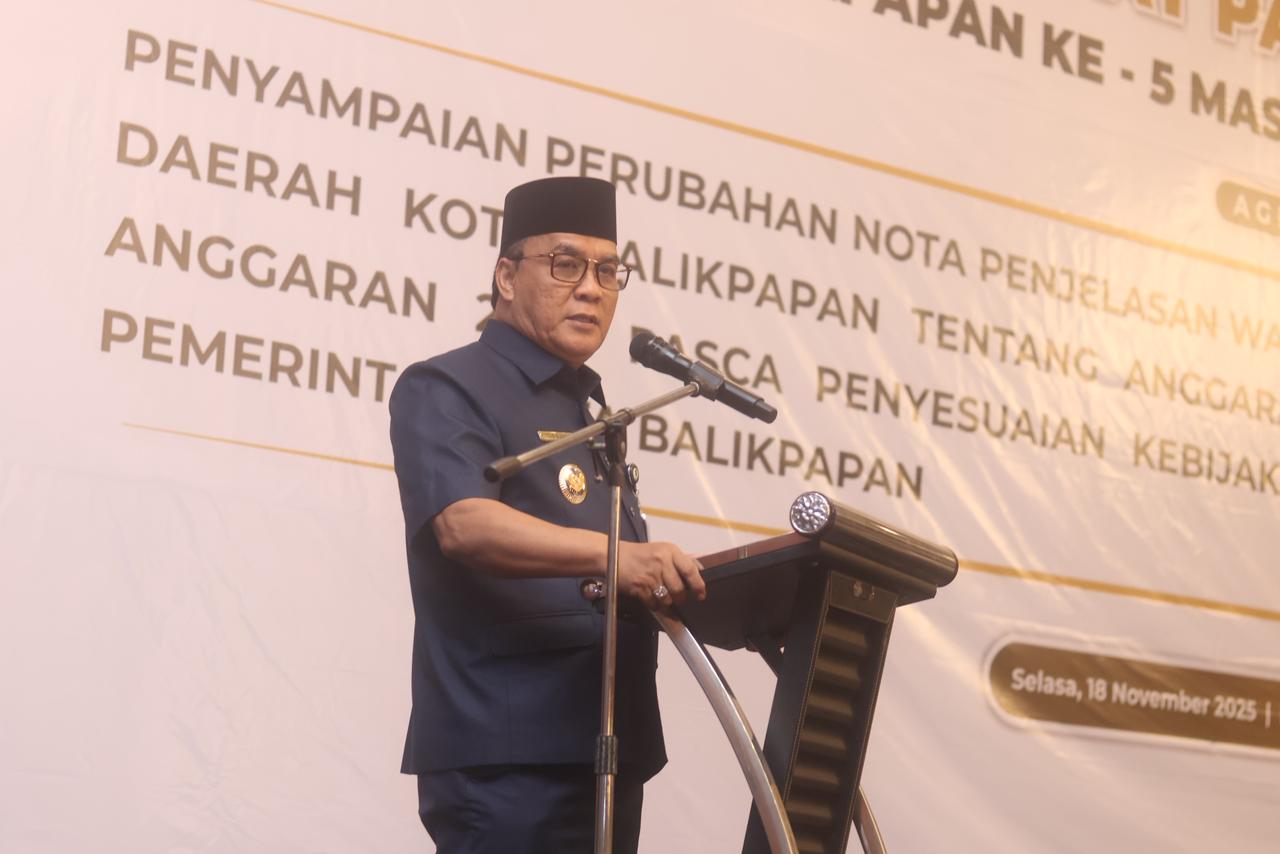 PAPARAN: Wakil Wali Kota Balikpapan Bagus Susetyo dalam rapat paripurna perubahan nota keuangan APBD 2026.