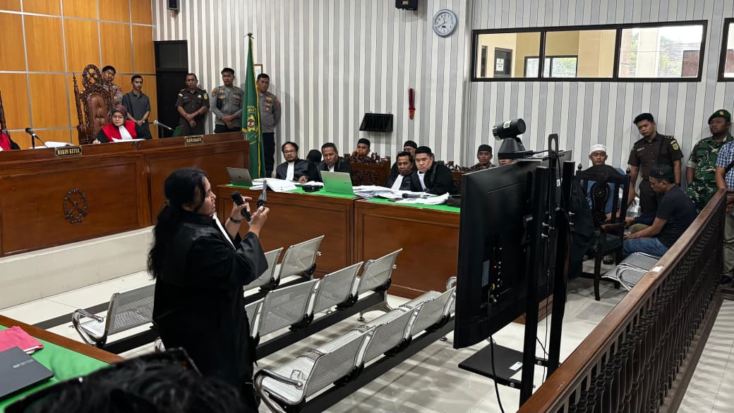MEMANAS: Persidangan kasus penembakan yang menewaskan seorang pengunjung tempat hiburan malam (THM) di Jalan Imam Bonjol, Kecamatan Samarinda Kota, kembali memanas.&nbsp;