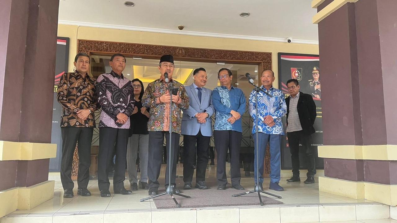 Tim Komisi Reformasi Kepolisian Republik Indonesia.