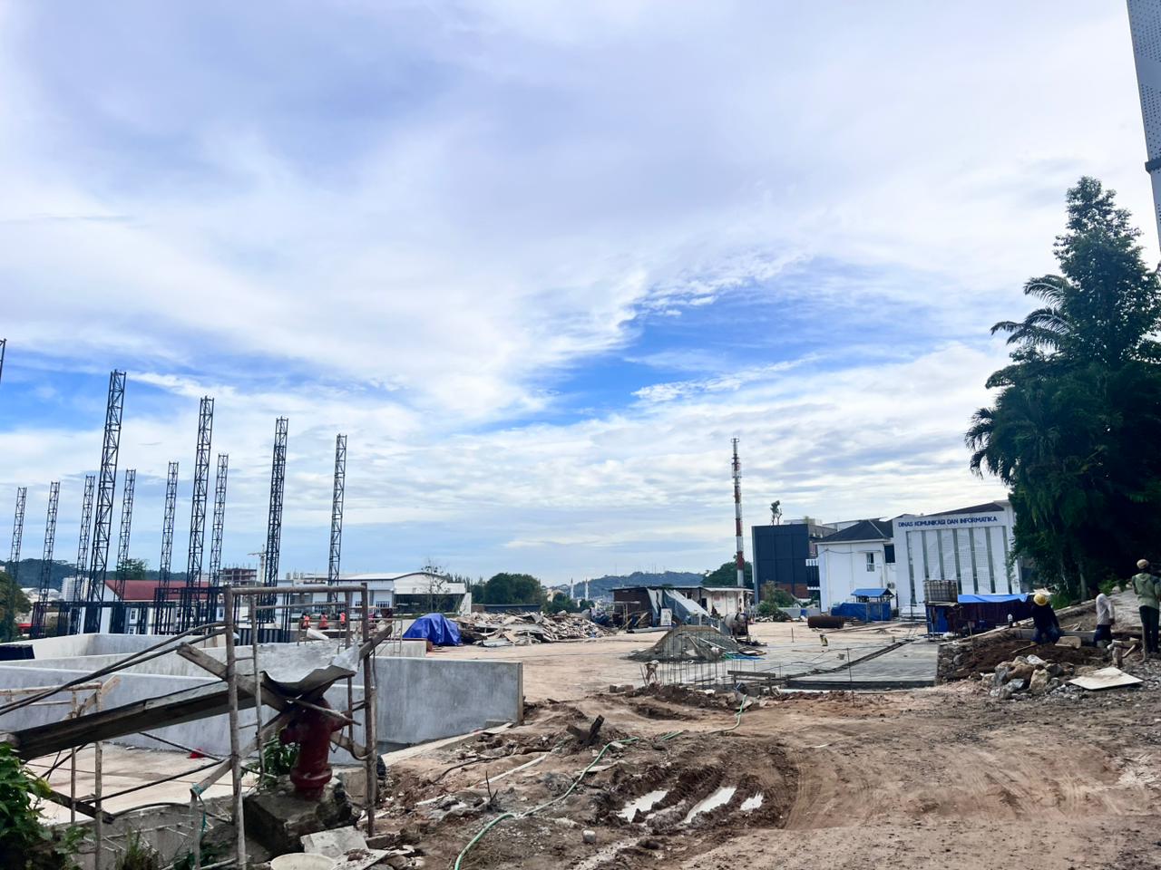 TATA ULANG: Pemerintah menata ulang kawasan balai kota Samarinda dengan ruang terbuka hijau yang lebih baik.