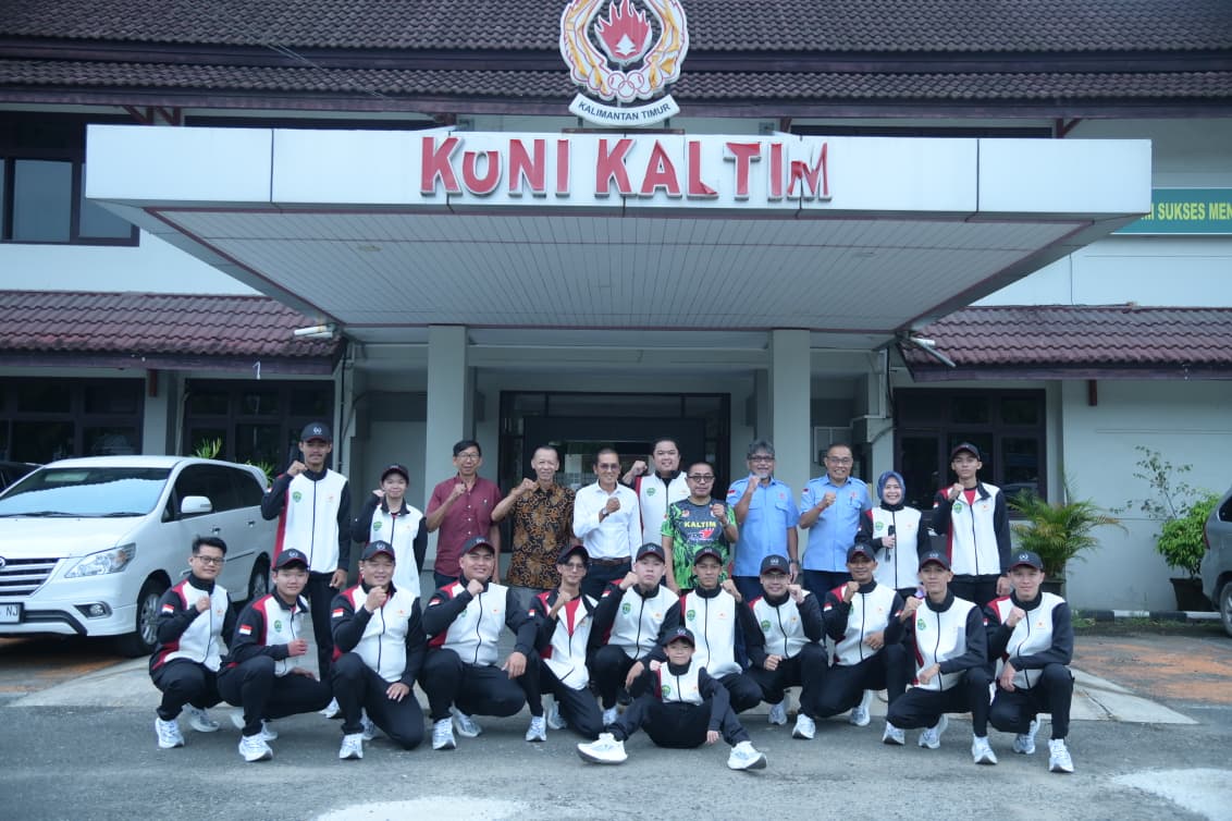 RESMI DILEPAS: Kontingen barongsai Kaltim siap memanaskan persaingan di Kejurnas di Pulau Dewata.