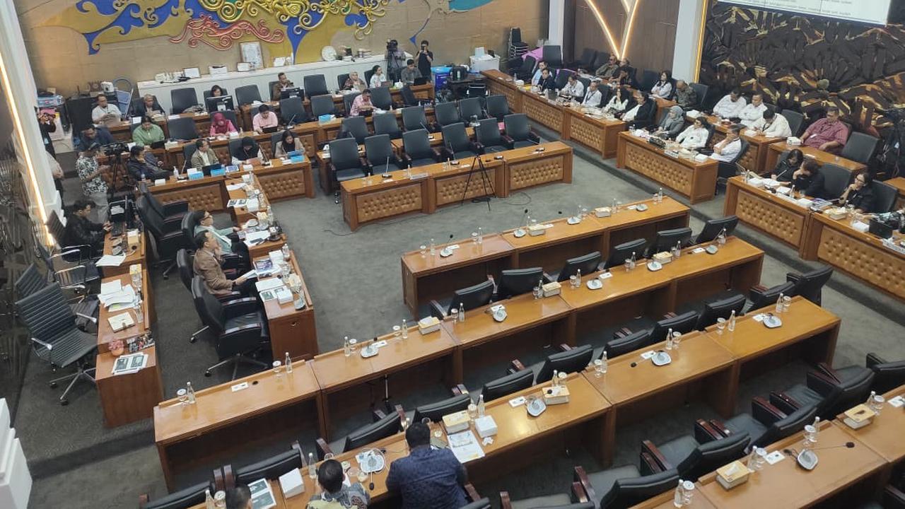 RAPAT: Baleg DPR RI rapat bersama PAMDI membahas harmonisasi hak cipta.