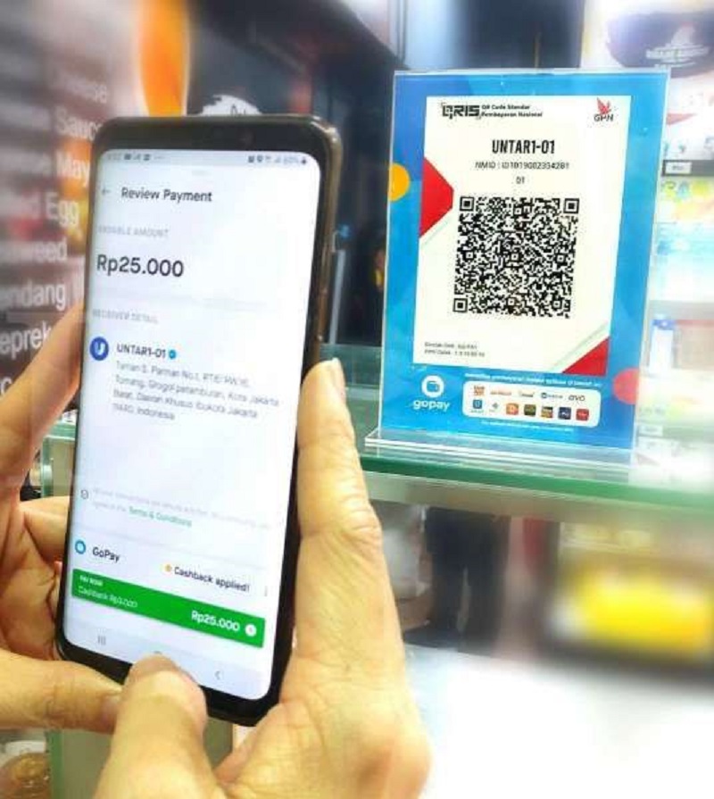PRAKTIS: GoPay mempercepat adopsi QRIS Tap, teknologi pembayaran berbasis NFC yang memungkinkan transaksi dilakukan cukup dengan menempelkan ponsel ke mesin QRIS.