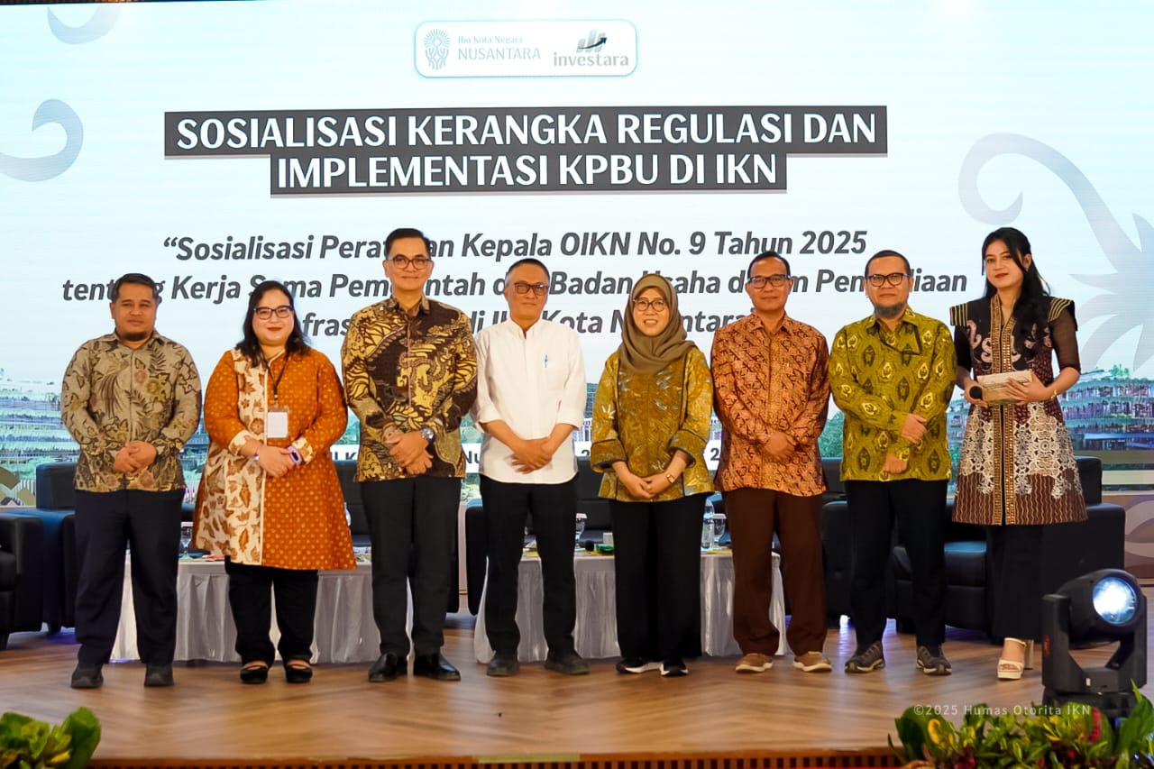 Forum menghadirkan sejumlah panelis dari berbagai instansi kunci terkait penyelenggaraan KPBU di Indonesia.