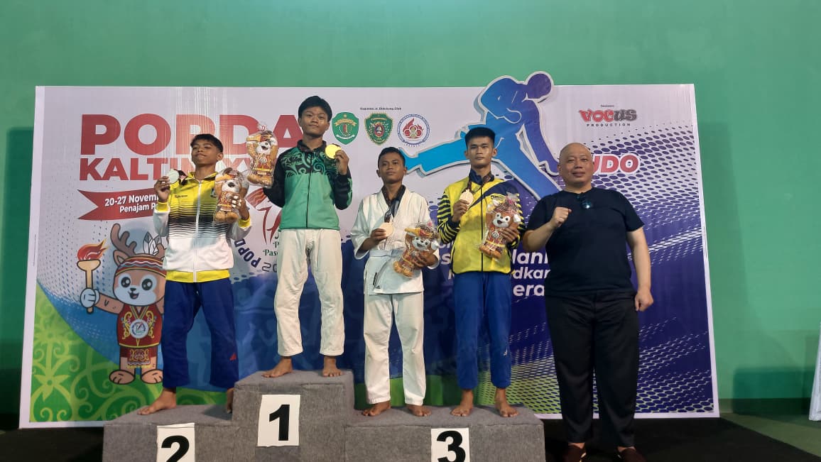 Berau jadi juara umum cabor judo di Popda Kaltim XVII/2025. (FOTO OKTAVIA MEGARIA/KP)