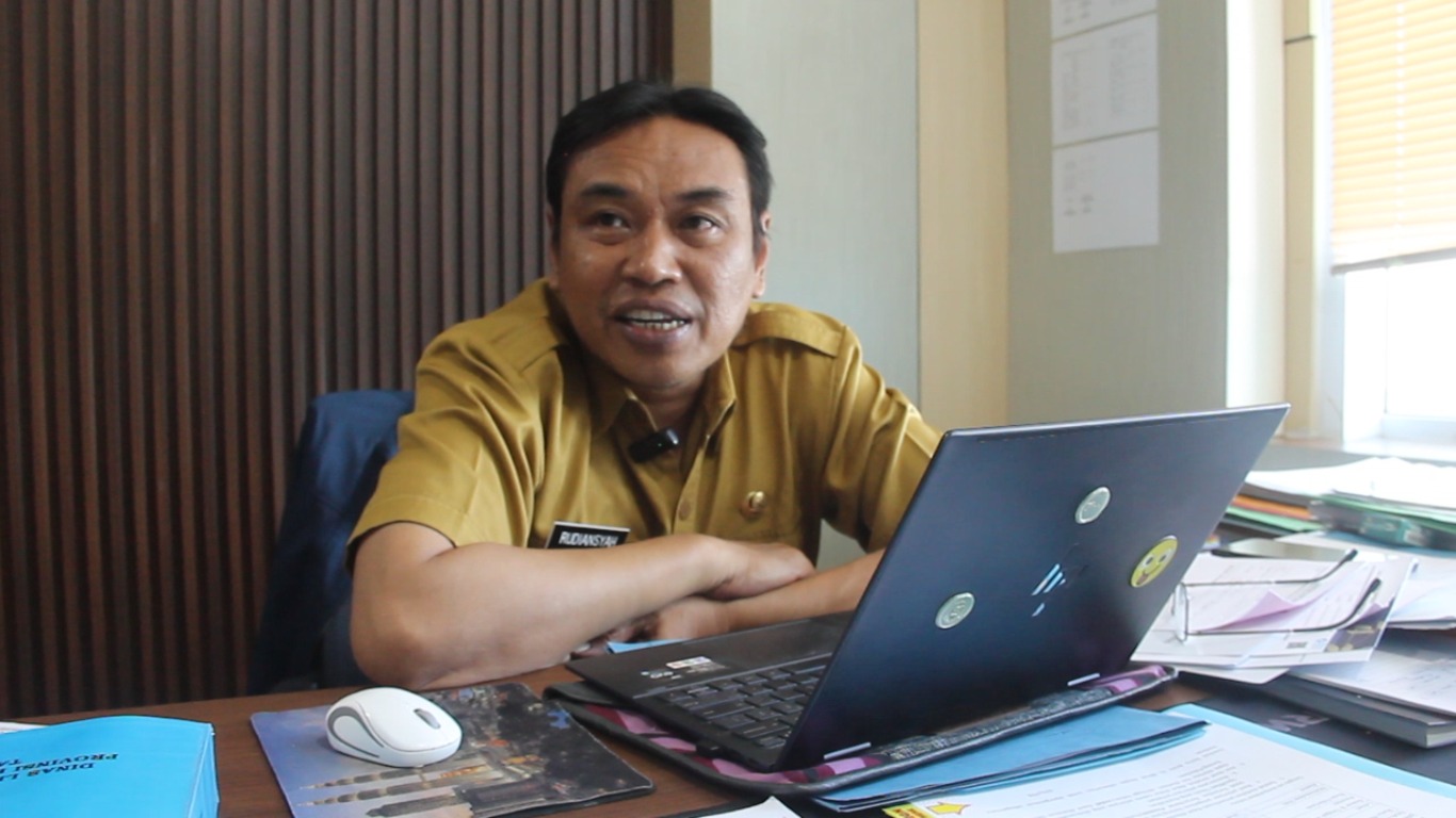 Kepala Bidang Penataan Kapasitas Lingkungan DLH Kaltim Rudiansyah