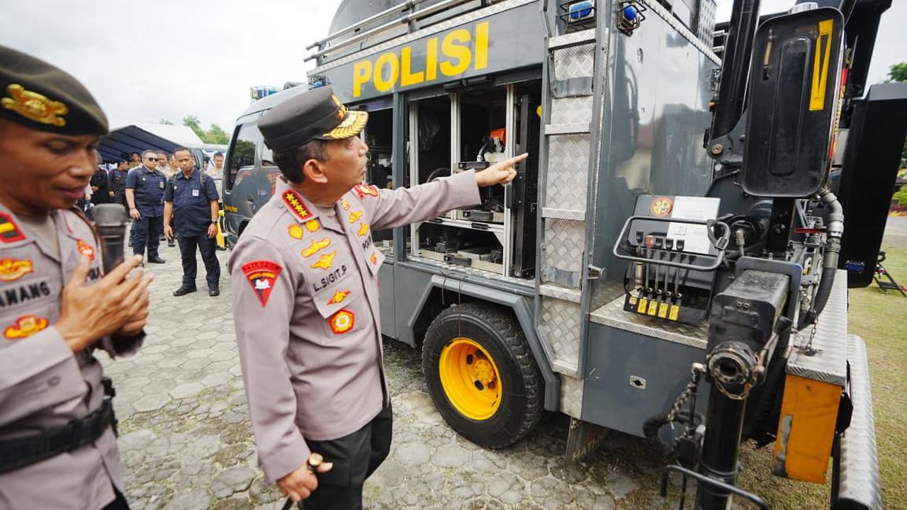 Kapolri, Jenderal Listyo Sigit Prabowo dalam sebuah acara di Jawa Barat.