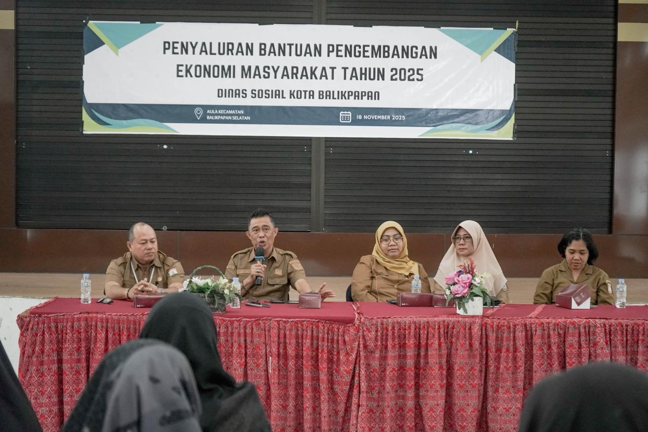 SAMBUTAN: Kepala Dinas Sosial Balikpapan Edy Gunawan saat hadir memberikan sambutan.