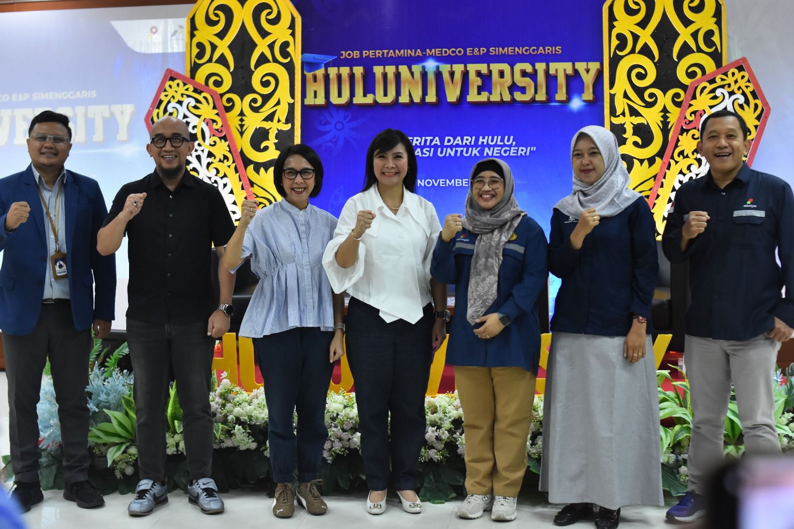 Fransisca Geronica (tengah) bersama narasumber dan jajaran SKK Migas Kalsul di UT Tarakan.