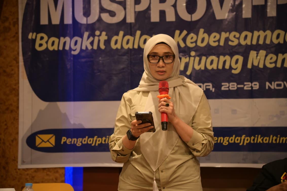 &nbsp;  Ketua FPTI Kaltim Elly Luchritia Nova. (DONI ADITYA HARYONO/KP)