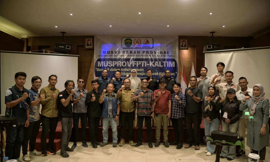 Peserta Musprov FPTI Kaltim melakukan setelah kegiatan. (FOTO DONI ADITYA)