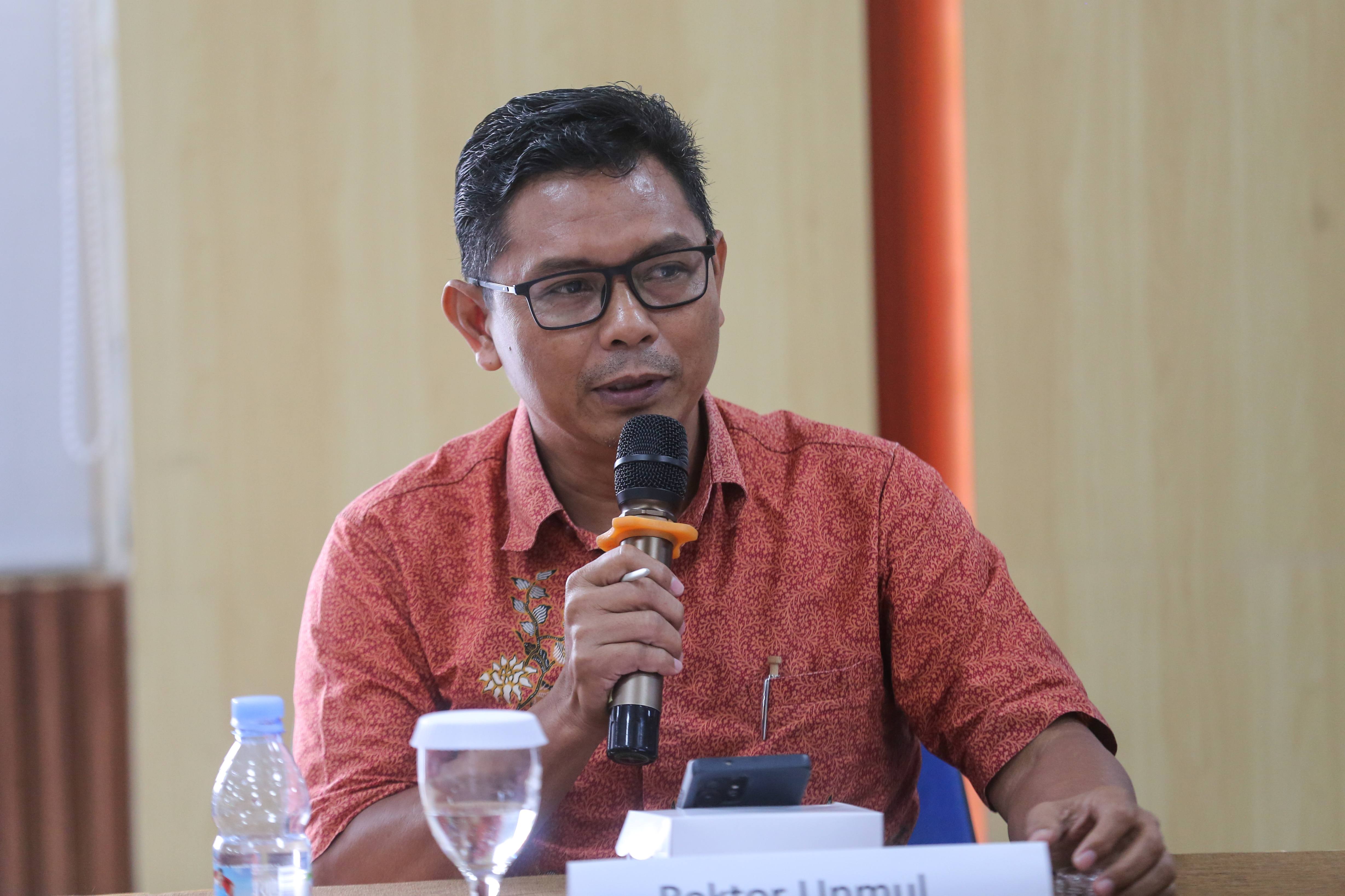 Staf Khusus Rektor Universitas Mulawarman (Unmul) Bidang Perencanaan, Kerja Sama dan Sistem Informasi Irman Irawan