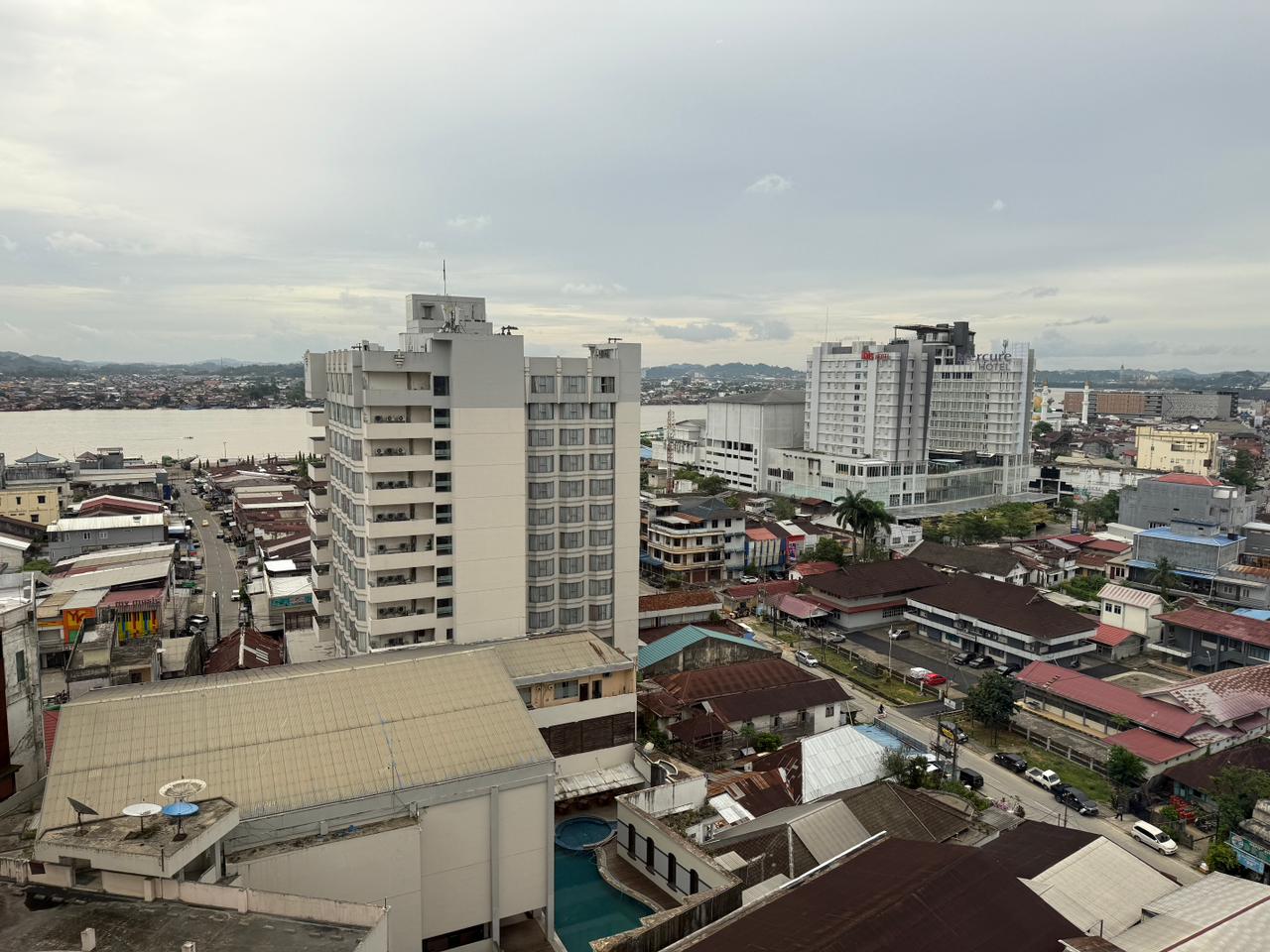 TERBESAR: Dominasi PDRB Kaltim secara regional menegaskan posisinya sebagai pusat ekonomi terbesar di Pulau Borneo.