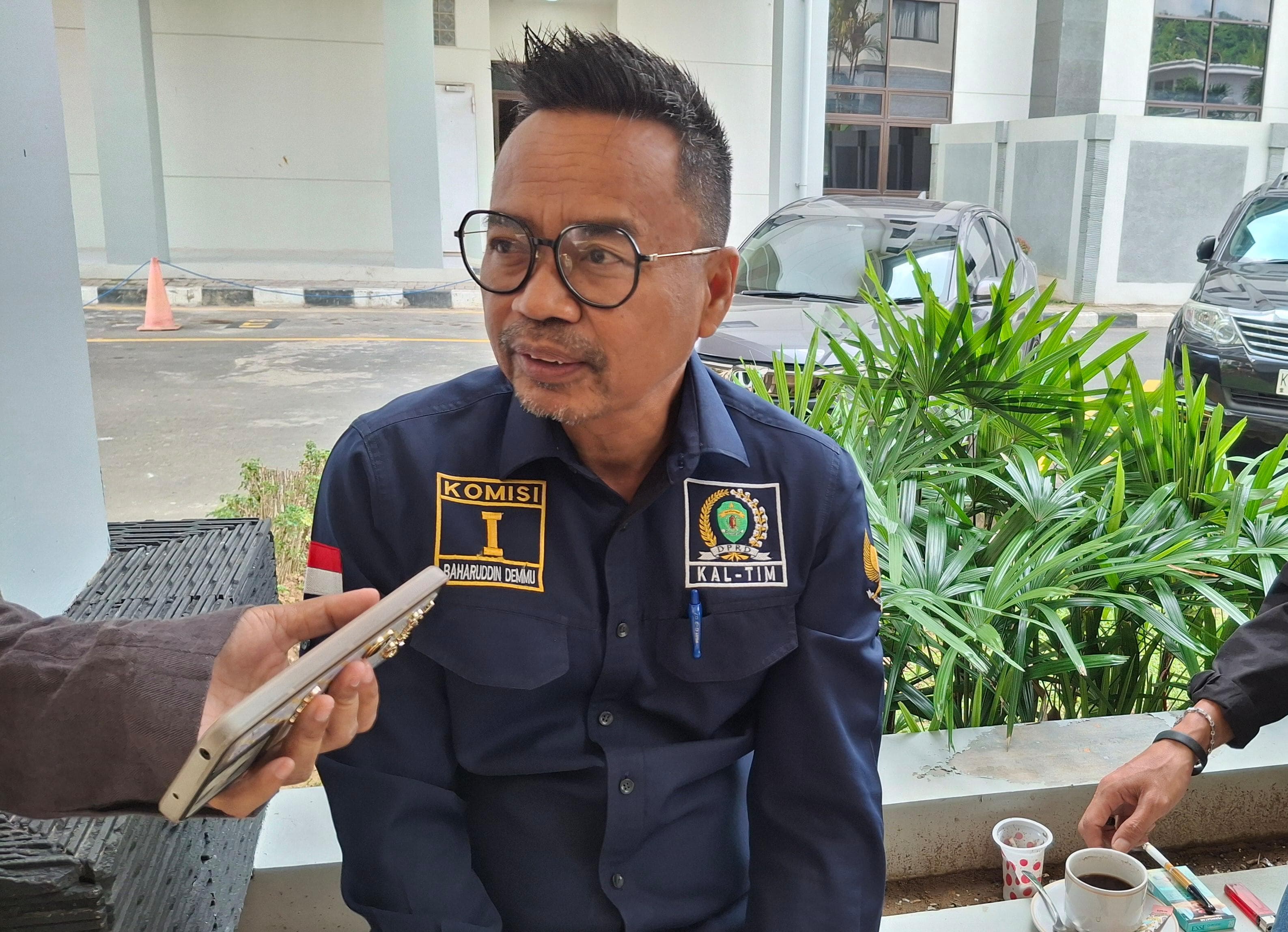 Anggota Komisi I DPRD Kaltim, Baharuddin Demmu, ditemui usai rapat di gedung DPRD Kaltim, Karang Paci.(yhon)