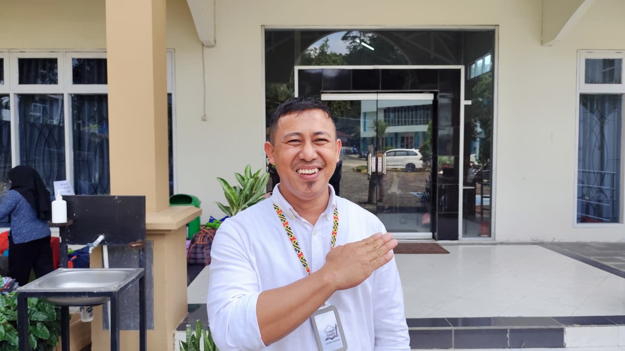 Kepala Sekolah Rakyat Terintegrasi 57 Pahrijal.
