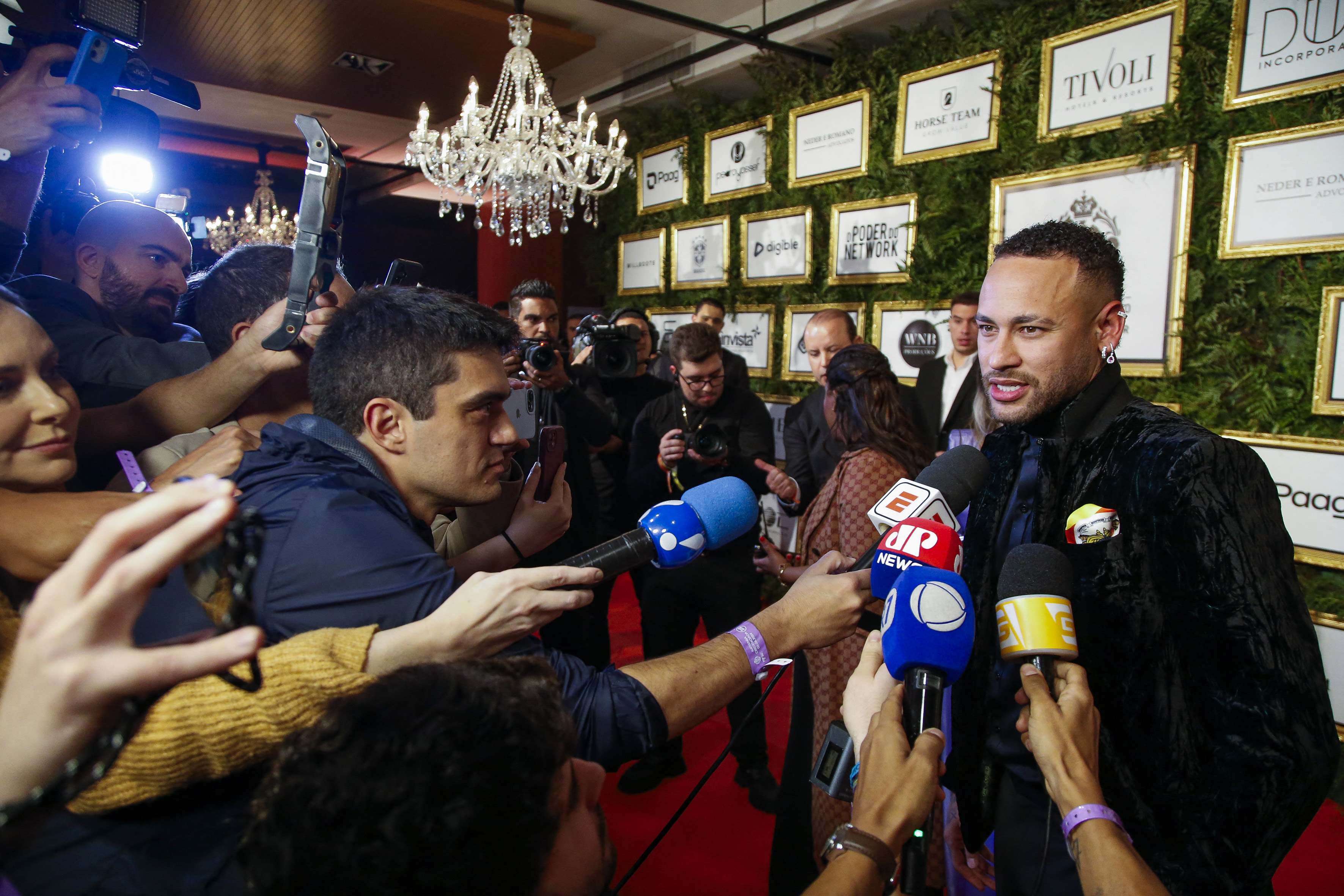 Neymar masih berharap bermain untuk Brasil di Piala Dunia 2026.