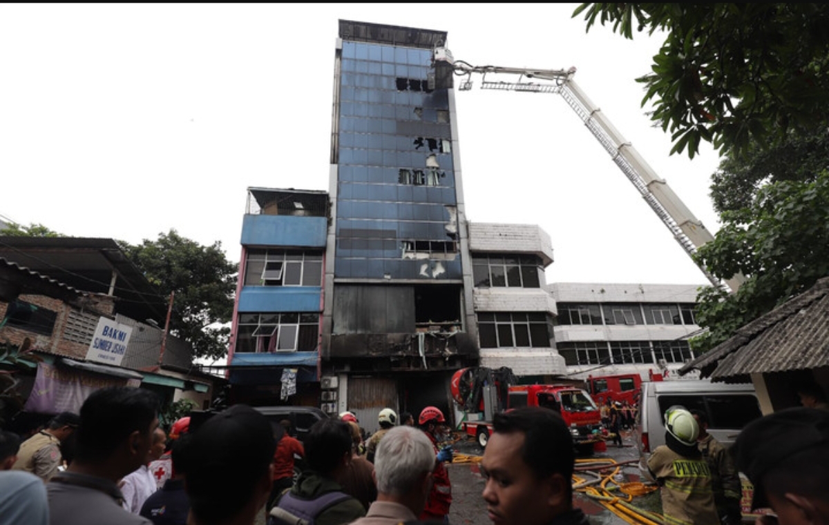 Kepolisian memastikan ada kelalaian sistematik yang menyebabkan 20 orang tewas dalam kebakaran gedung 6 lantai, Kantor Terra Drone. (FOTO: IST)