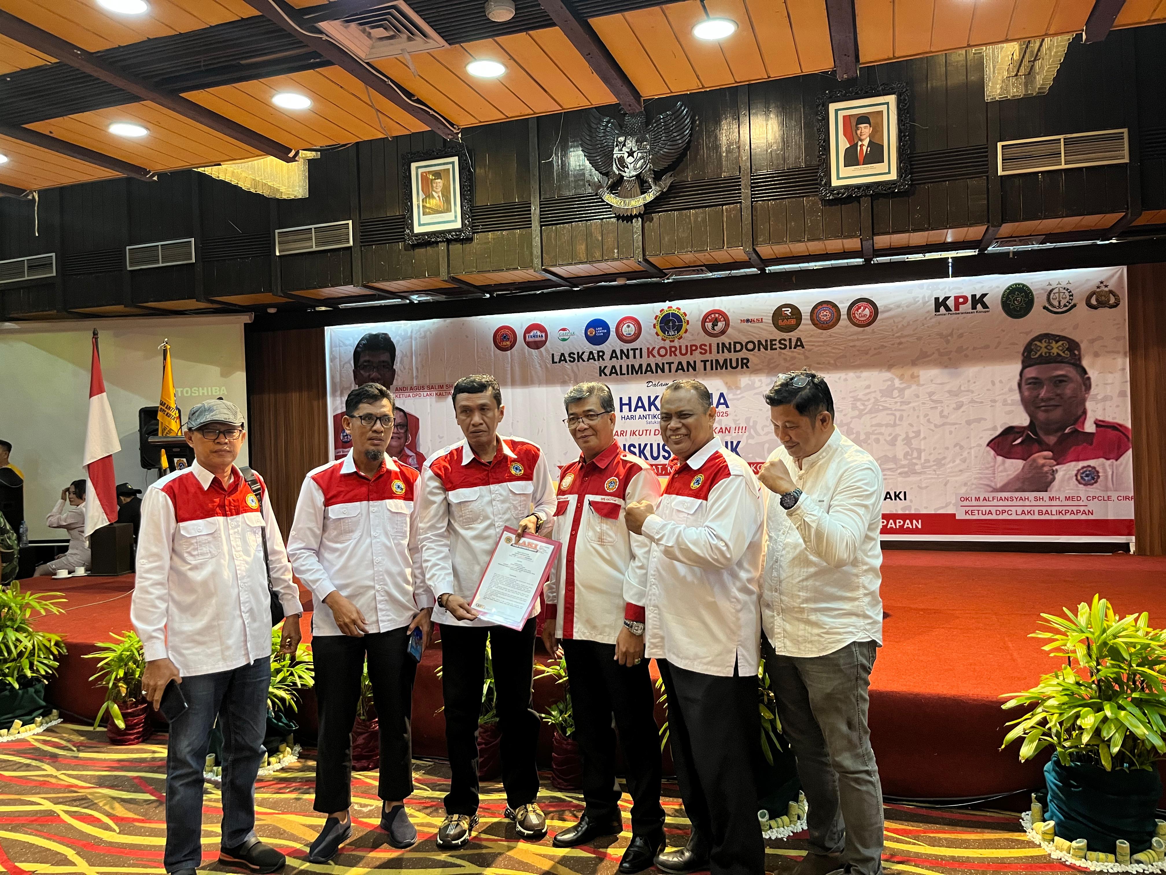 LAKI: Ketua DPC LAKI PPU, Andi Nurhakim (tiga kiri) dalam sebuah kegiatan internal.