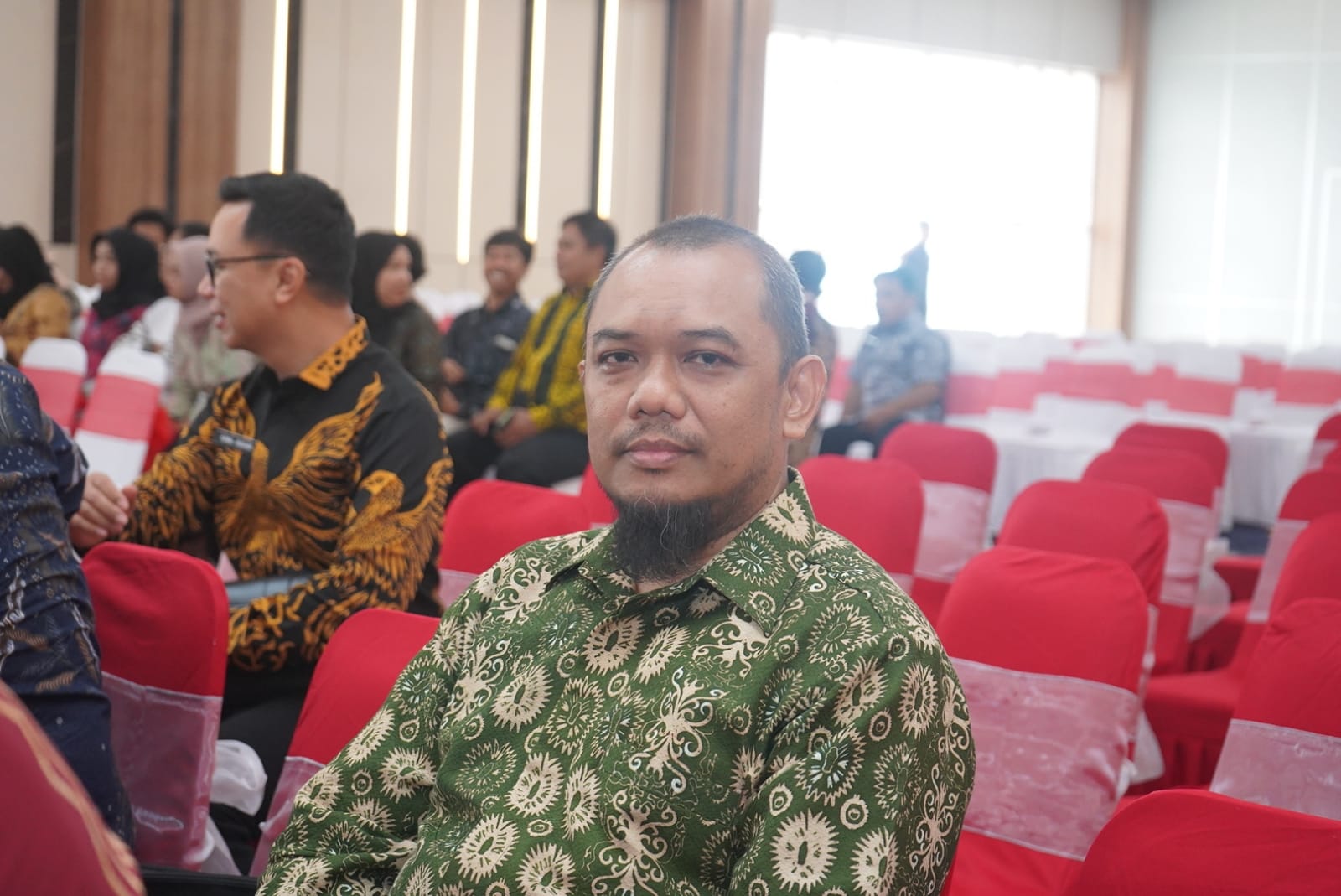 Kepala Disnakertrans Paser, Rizky Noviar.  &nbsp;