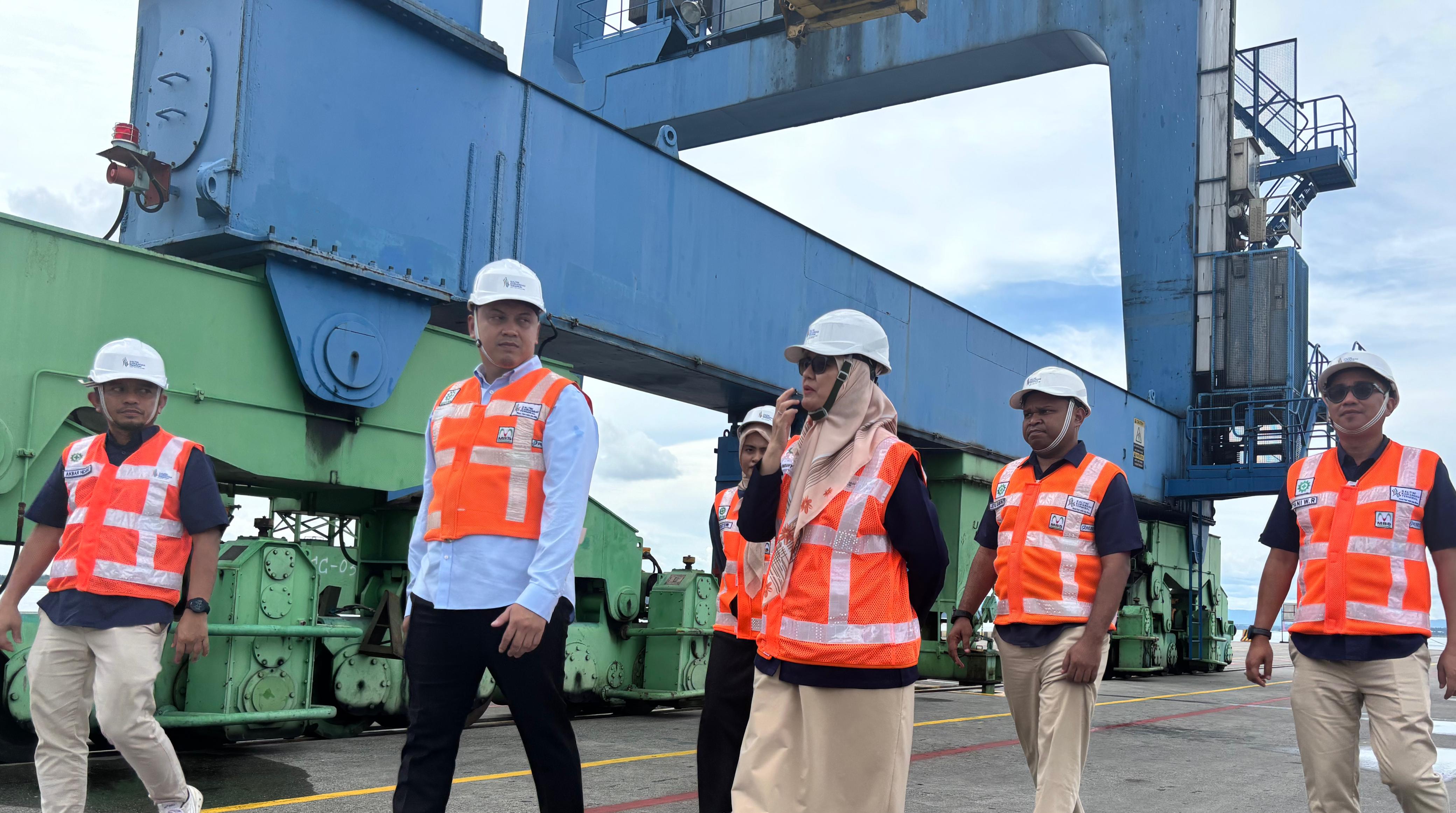 KINERJA: KKT mencatat produktivitas bongkar muat dengan BCH ET sebesar 28,08 box per jam dan BSH ET sebesar 32,61 box per jam.