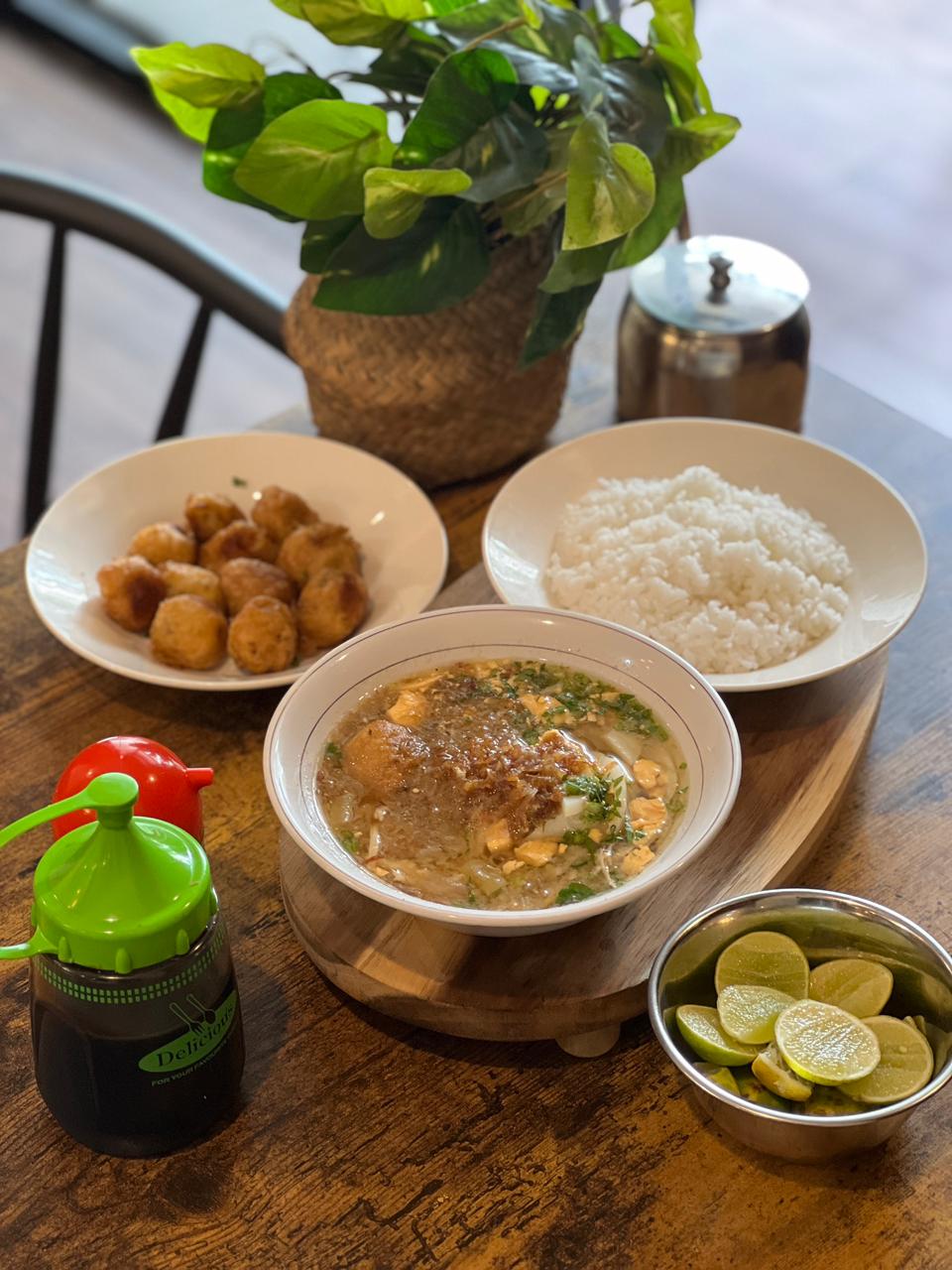Cita rasa soto yang otentik dari Soto Mamaku.
