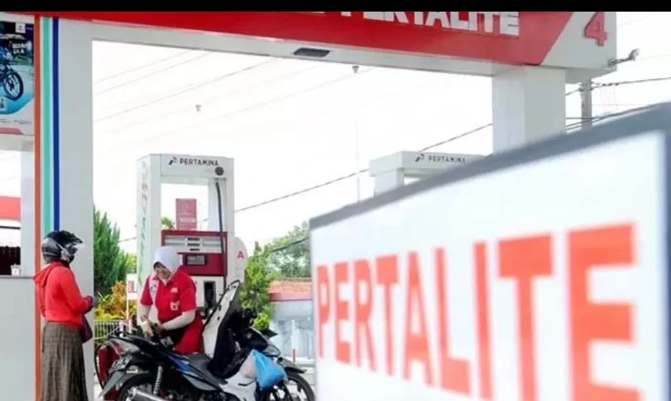 Ilustrasi pengisian BBM bersubsidi di pom bensin Pertamina.