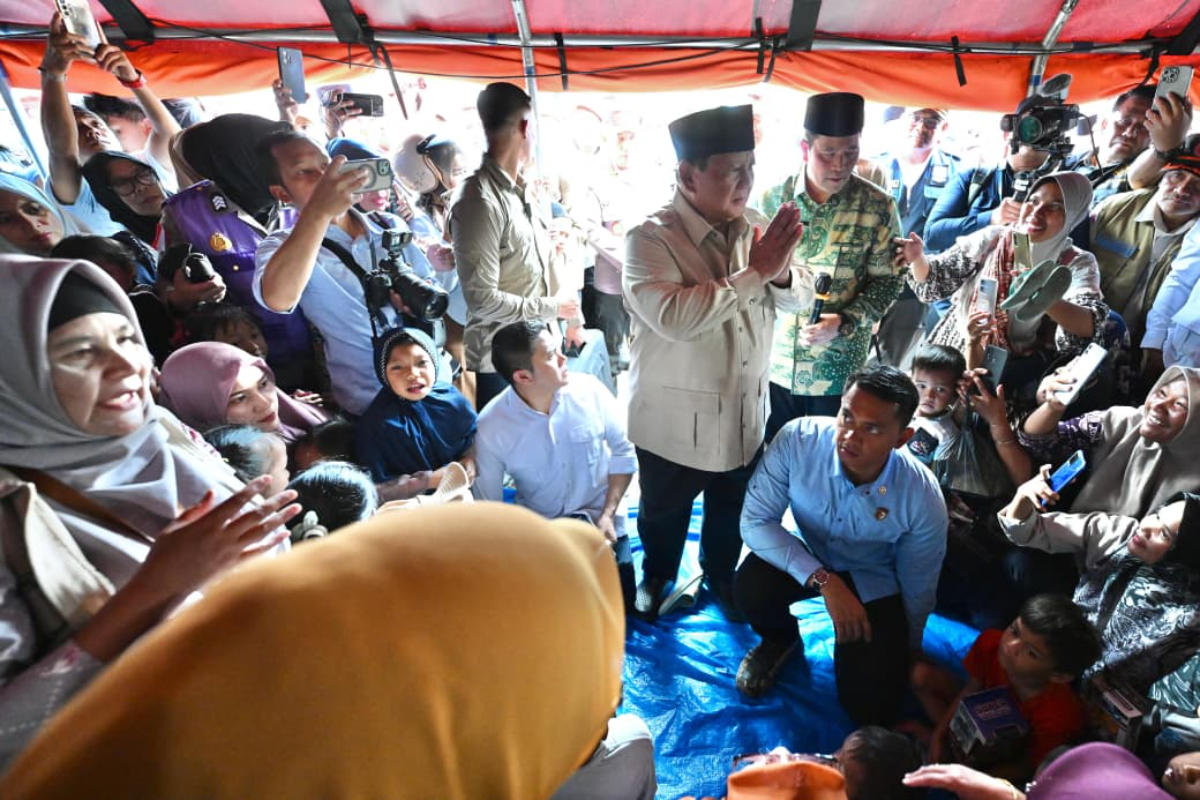 Presiden Prabowo saat kunjungan di Aceh memastikan negara akan selalu ada untuk rakyat. (Foto Setpres)