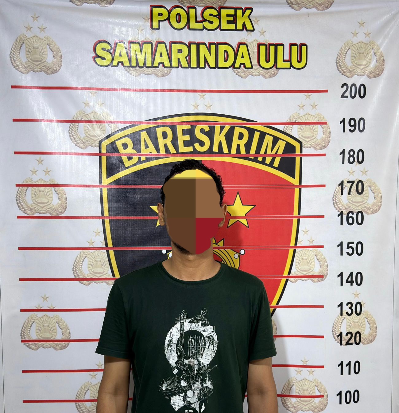 DIAMANKAN: Tersangka yang merupakan pembobol rumah kajari Samarinda diamankan dan kini menjalani hukuman di Polsek Samarinda Ulu.
