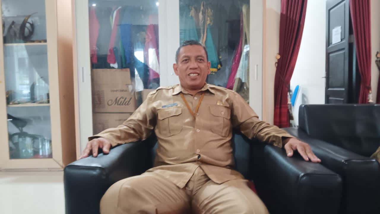 Plt Kepala Disbudpar PPU, Rusli.