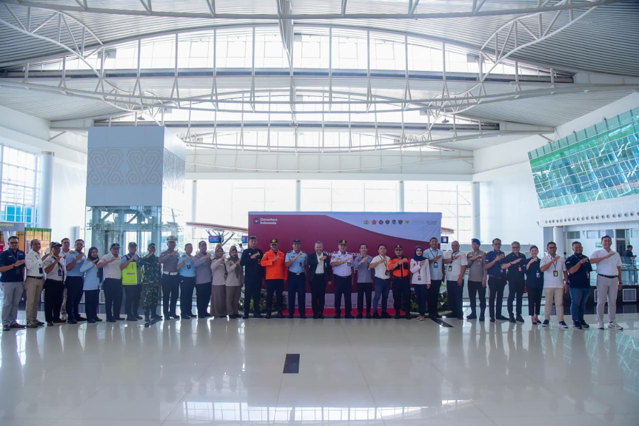 DITUTUP: Penutupan Posko Terpadu Angkutan Udara di Bandara SAMS Sepinggan, Senin (5/1).