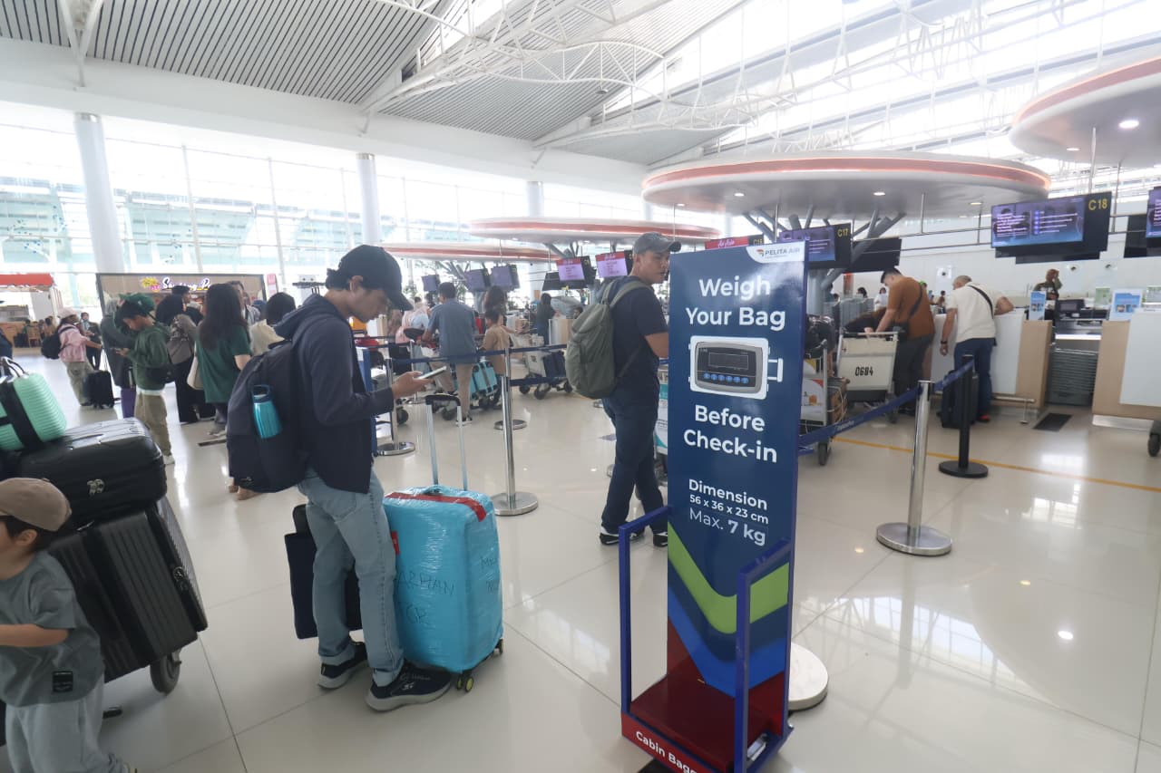 PENERBANGAN: Suasana di Bandara SAMS Sepinggan pada saat momen libur Nataru.