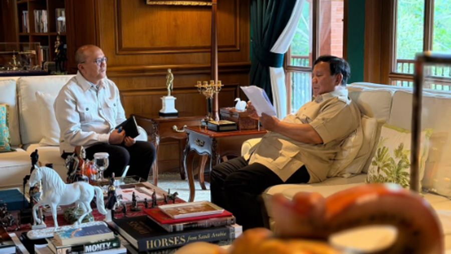 PROYEK: Presiden Prabowo menerima Kepala Danantara sekaligus Menteri Investasi dan Hilirisasi, Rosan Roeslani