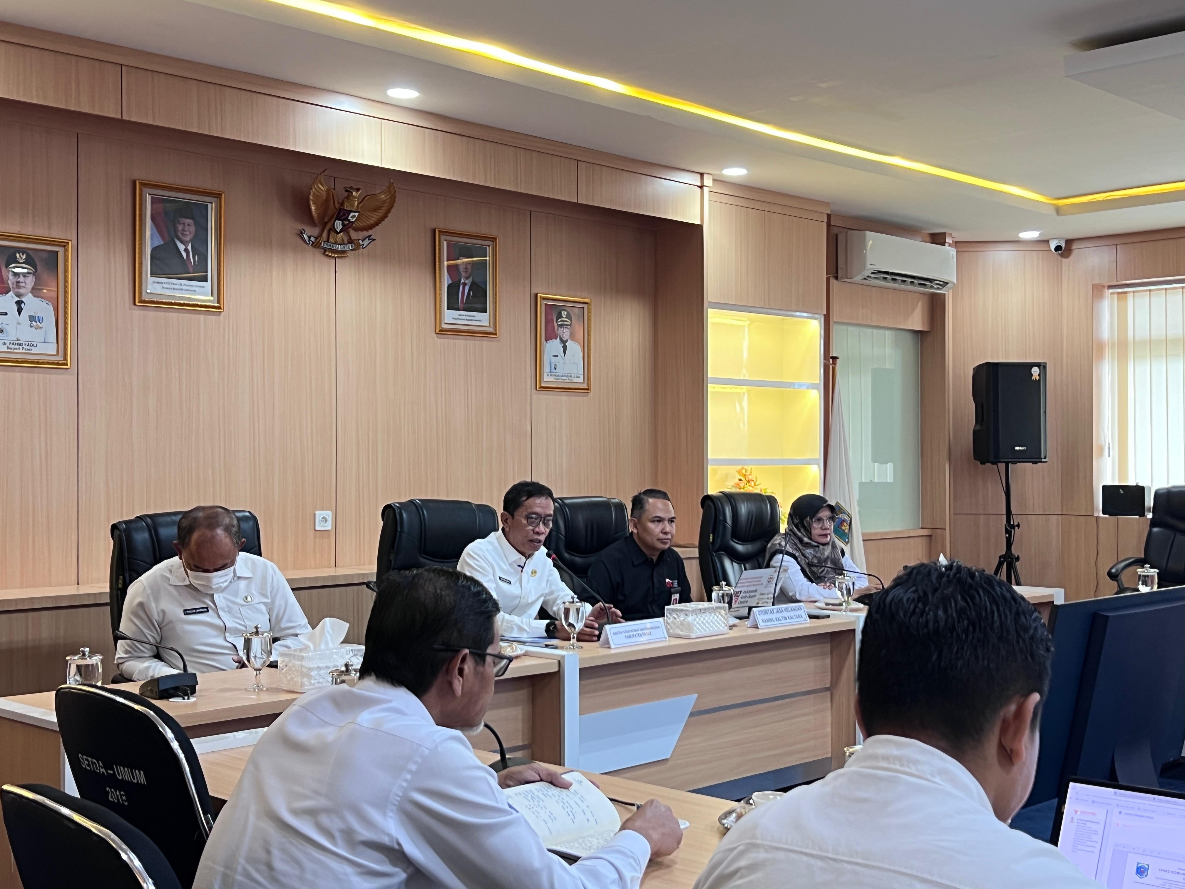 Tim Percepatan Akses Keuangan Daerah Kabupaten Paser menggelar rapat program kerja 2026 dan capaian 2025, Rabu (7/1/2025).  &nbsp;