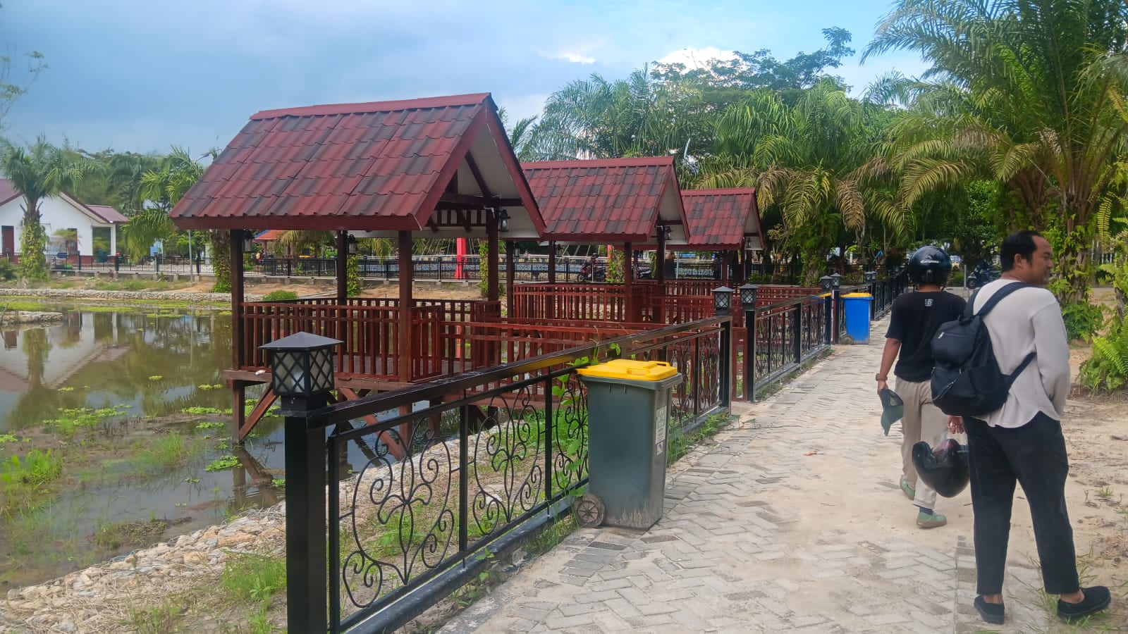 Disperkimtan baru saja menyelesaikan peningkatan fasilitas Taman Rozeline Penajam.