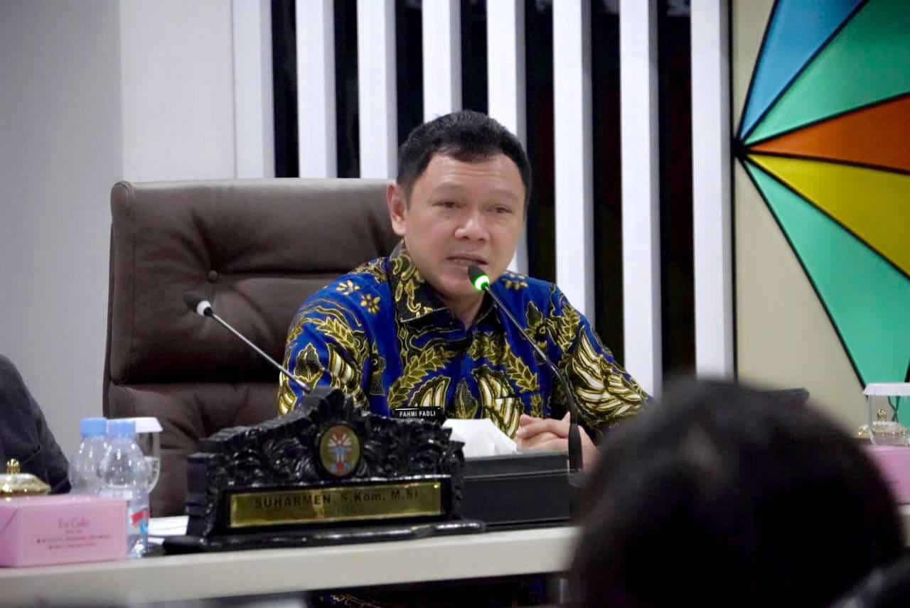 Bupati Paser-dr Fahmi Fadli