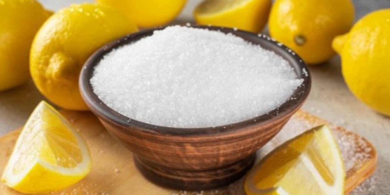 Asam sitrat (citric acid) atau Sitrun.