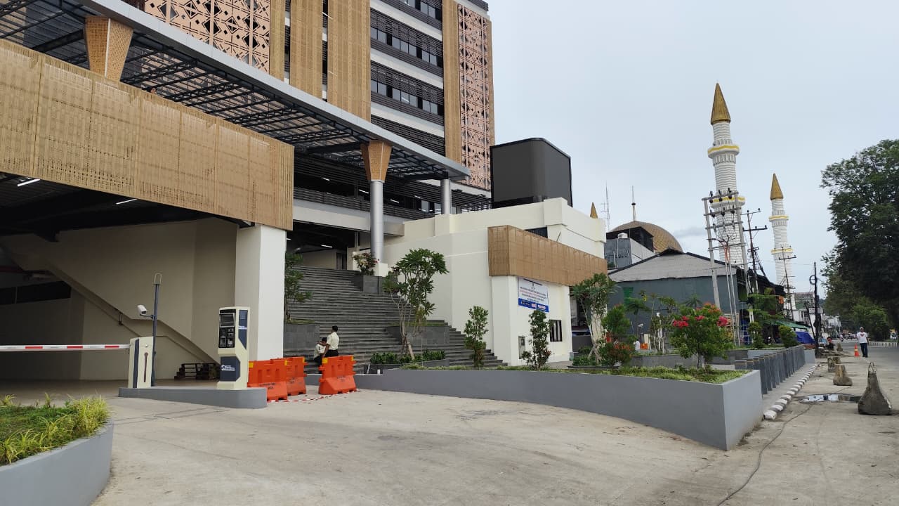 PERLU TAMBAHAN: Bangunan baru Pasar Pagi di Kecamatan Samarinda Kota, membutuhkan penambahan sebagai mitigasi tempias air hujan demi kenyamanan pedagang.