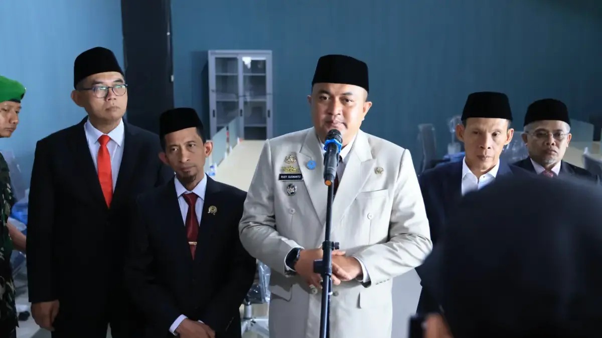 Bupati Bogor Rudy Susmanto saat memberikan keterangan. (Foto: Jabar Ekspress)