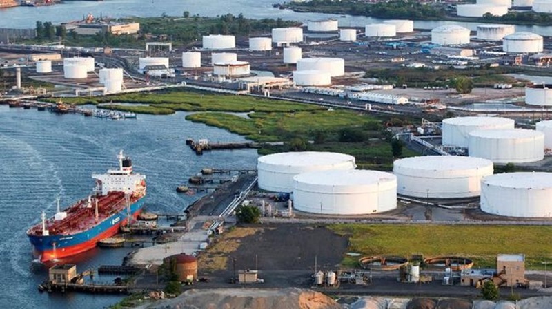 PERDAGANGAN: Impor minyak mentah masih menjadi penggerak utama arus barang masuk di Balikpapan, menunjukkan kuatnya ketergantungan industri lokal terhadap komoditas energi.