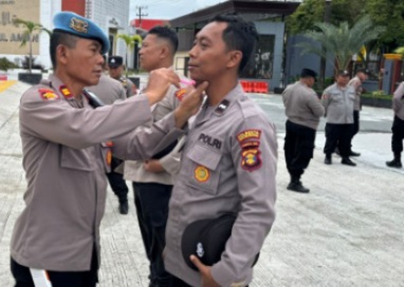 PERIKSA: Provos Polresta Balikpapan melakukan gaktibplin terhadap personelnya.