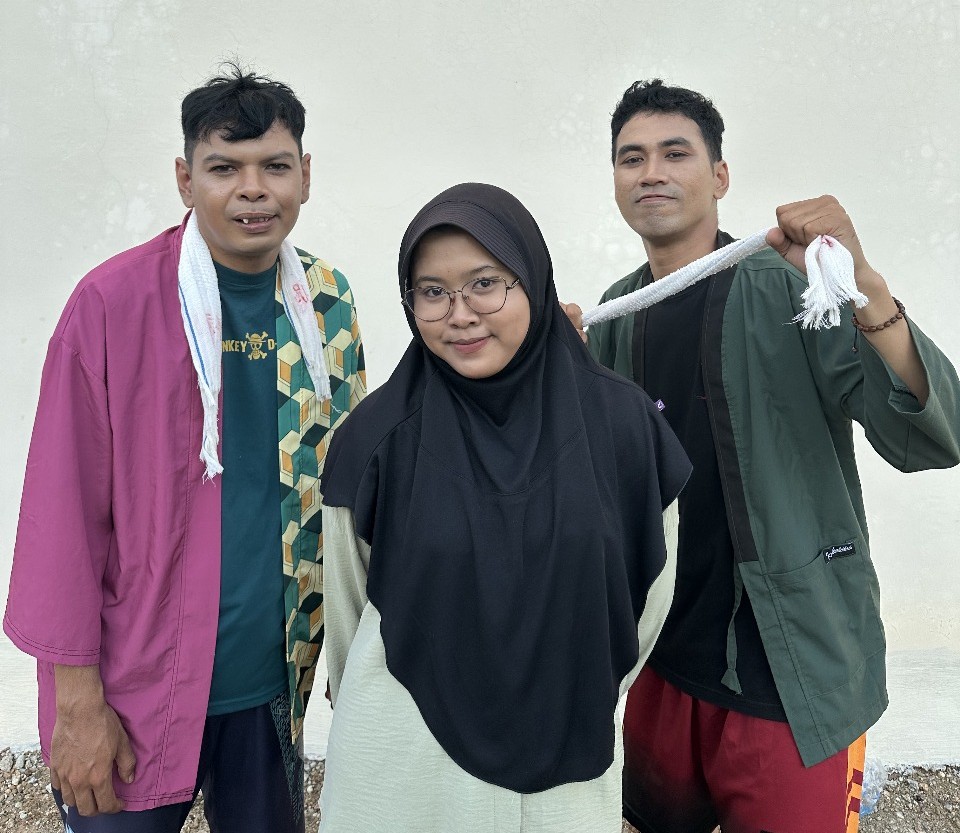 Band lokal Paser bernama Yumegatari yang mengusung konsep J-Pop.  &nbsp;