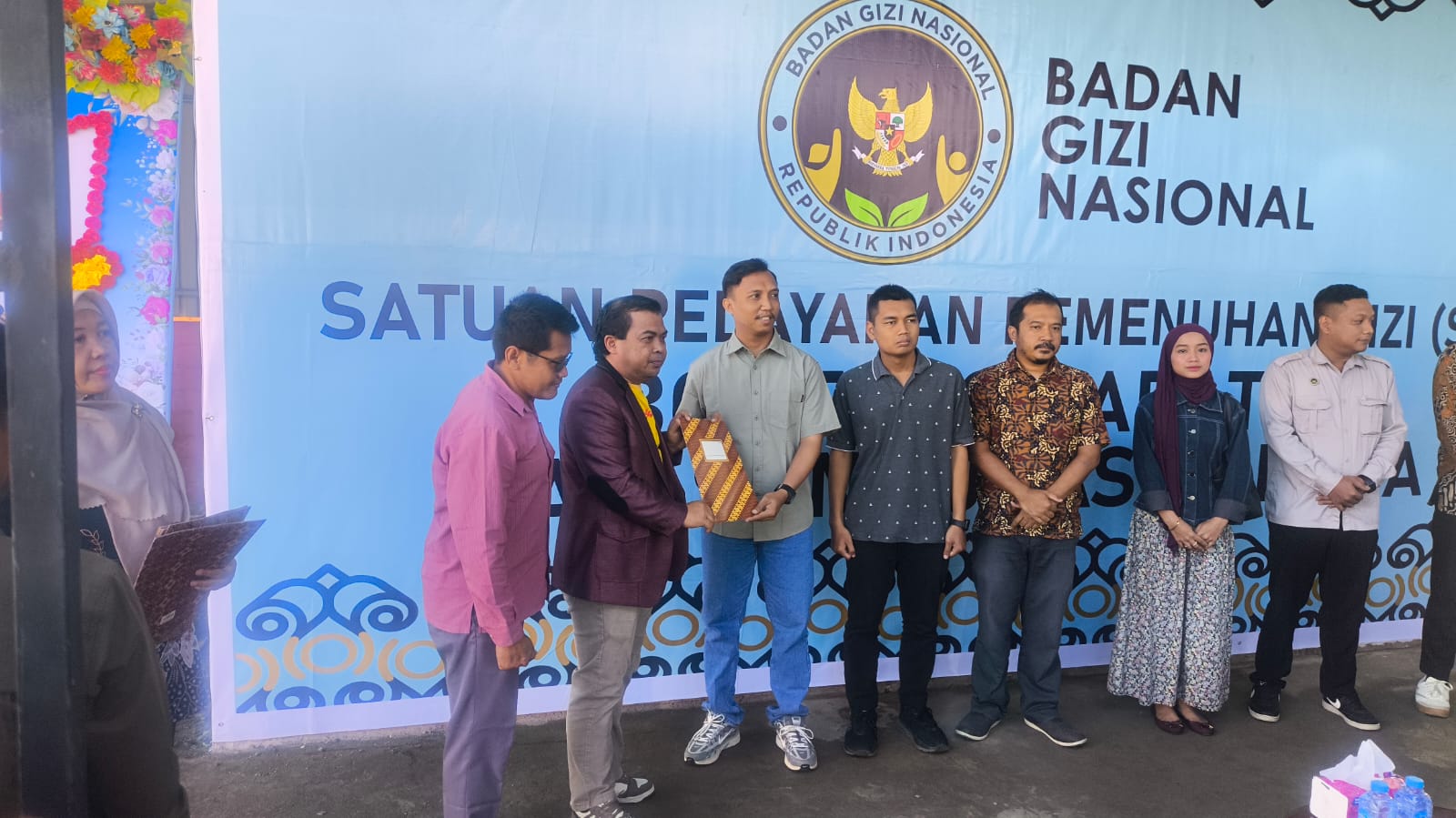 Dapur MBG Bontang Barat 03 yang berlokasi di sekitar simpang RSUD Taman Husada diresmikan oleh Wakil Wali Kota Bontang Agus Haris. FOTO: ADIEL KUNDHARA/KP